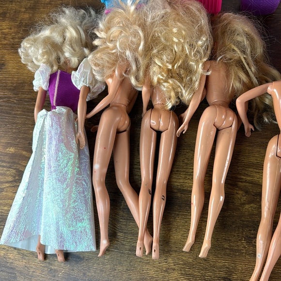 Barbie Doll Collection with Pink and Yellow Outfits set Of 8 Barbies & 4 Toys - Picture 10 of 12